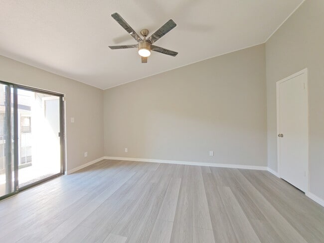 Building Photo - 8100 Cambridge St