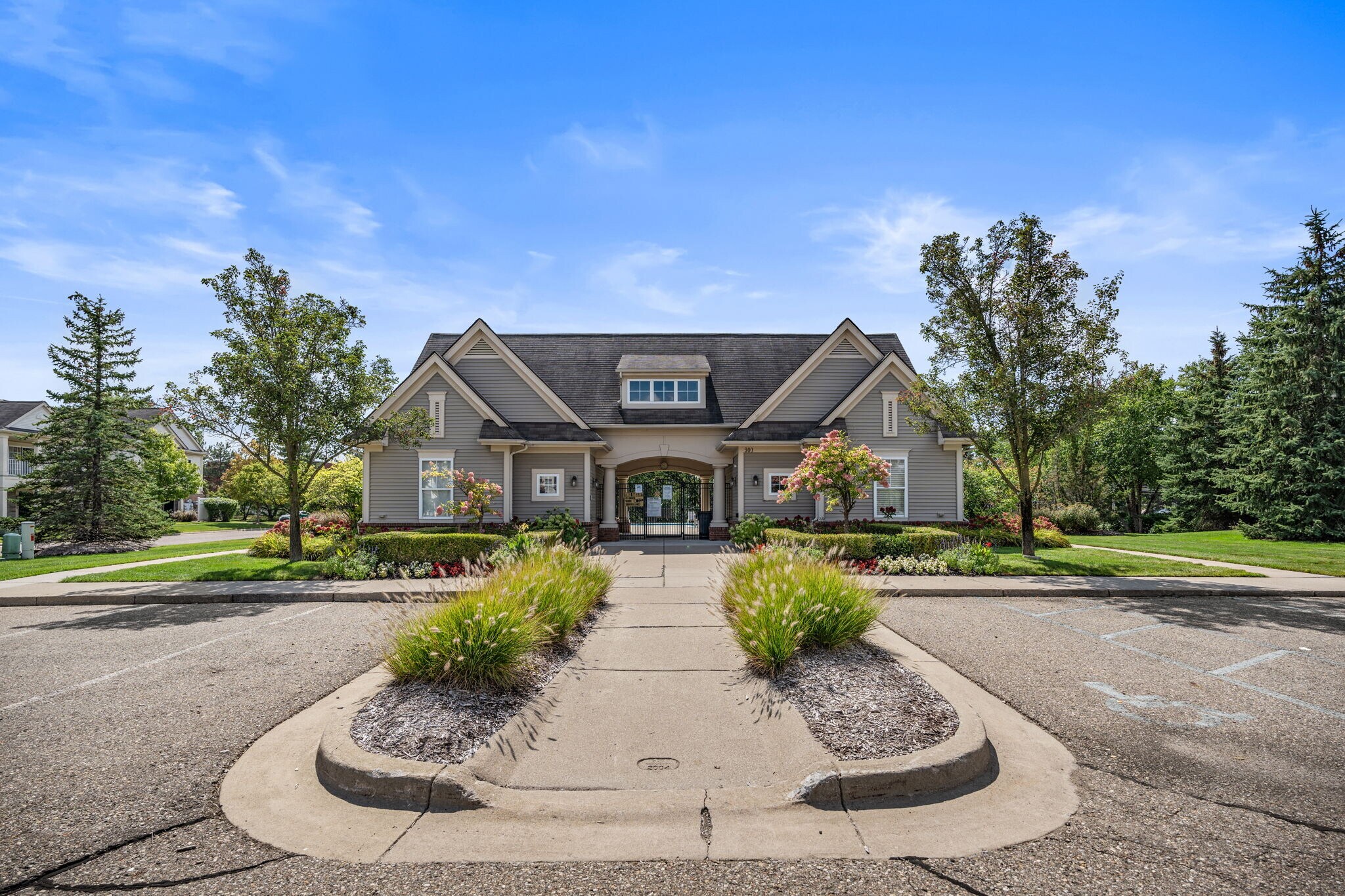 Building Photo - 17200 Addington Dr