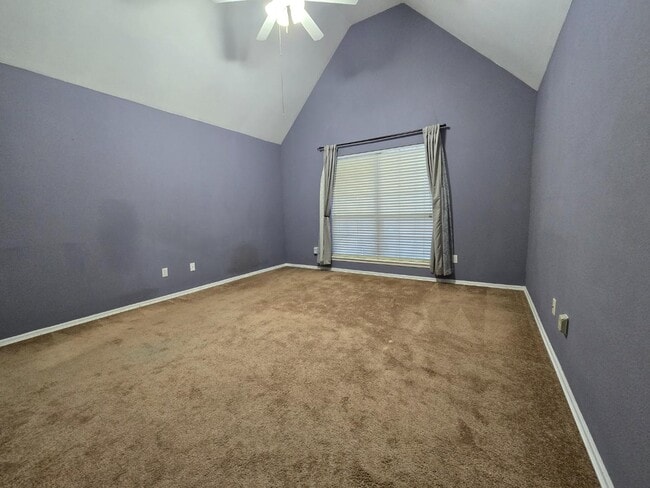 Building Photo - 8704 N 140th E Ct