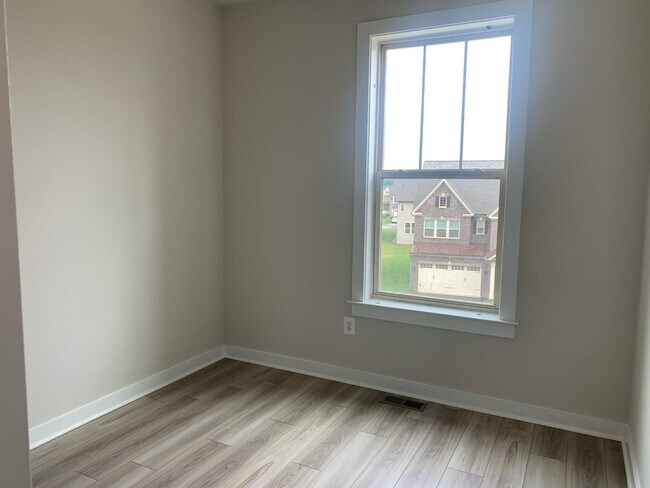 Building Photo - 8593 Red Sage Way S