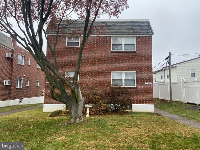 Building Photo - 8111 Ryers Ave