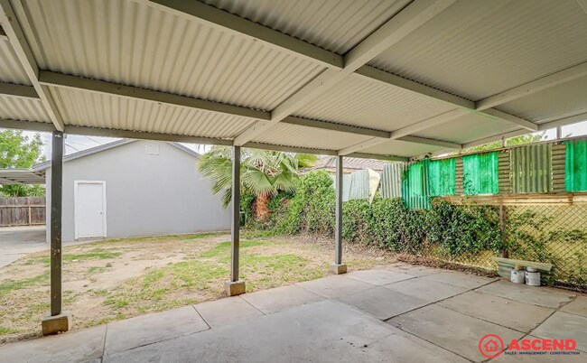 Building Photo - 2403 Belle Ter