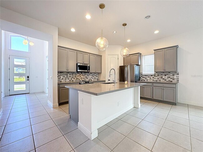 Building Photo - 8250 Nemours Pkwy