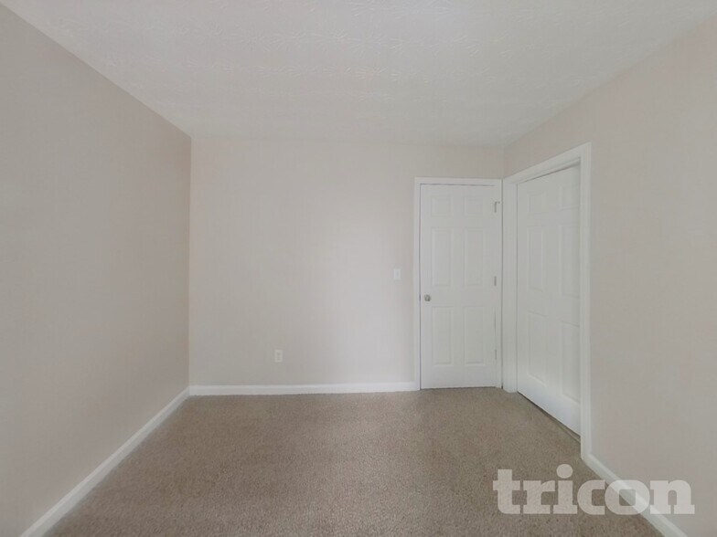 Building Photo - 3816 Shenfield Dr