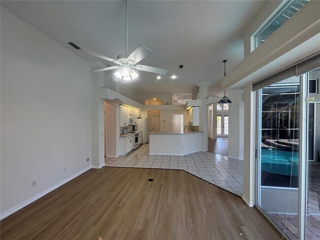 Building Photo - 3921 Talah Dr