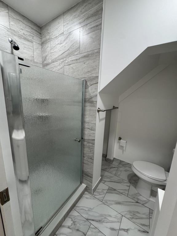 Building Photo - 1547 Lenox Pl