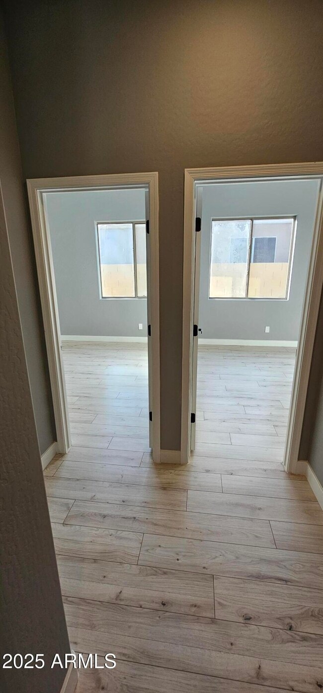 Building Photo - 17913 W Desert View Ln