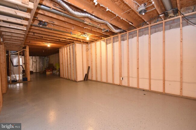 Building Photo - 12327 Elk Run Rd