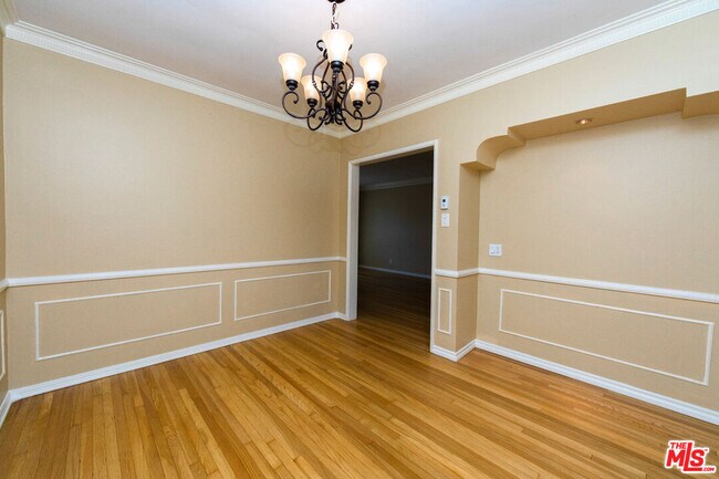 Building Photo - 6353 W 82nd St