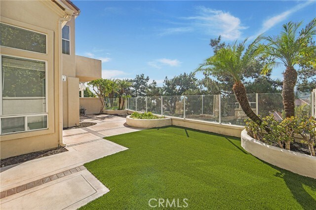 Building Photo - 9 Siena