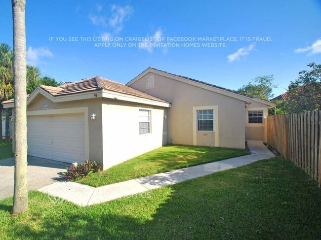 Building Photo - 10309 Allegro Dr