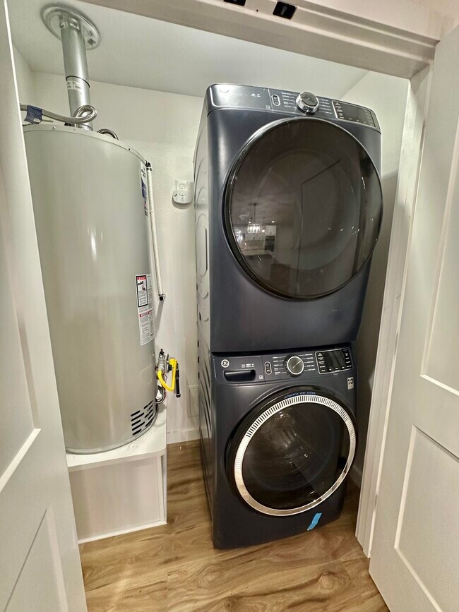 Building Photo - 5426 22nd St