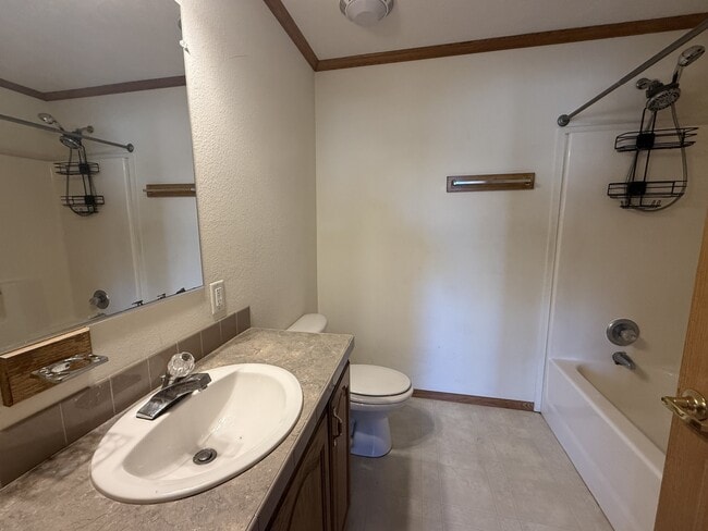 Building Photo - 10202 Rodeo Park Dr