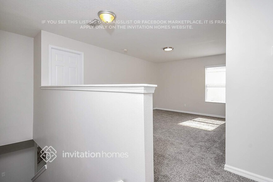 Building Photo - 11017 Golden Silence Dr