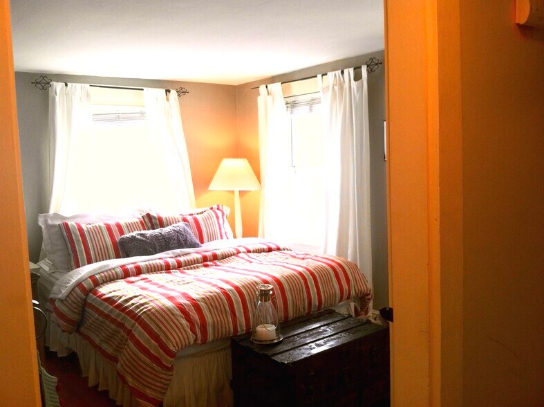 Building Photo - 189 South St