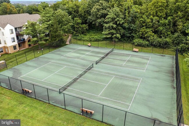 Building Photo - 9563 Battery Heights Blvd