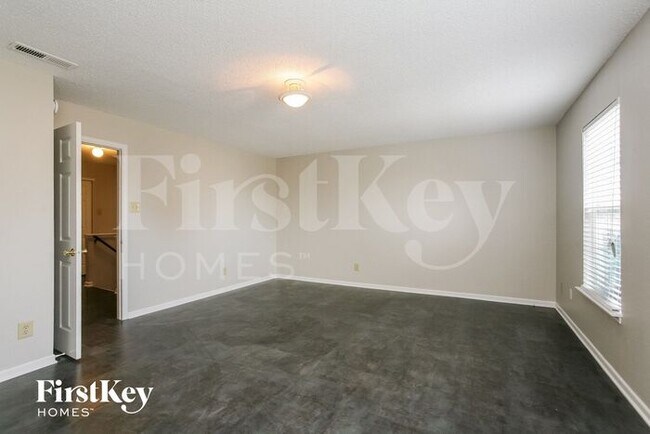 Building Photo - 9021 Southernwood Way