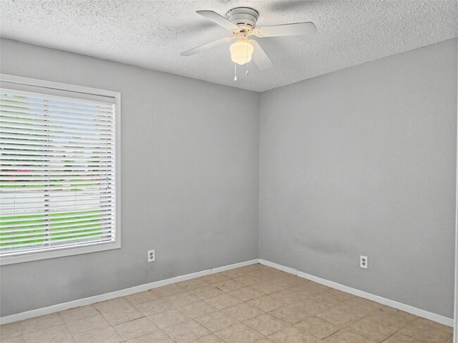Building Photo - 7410 Songwind Ln