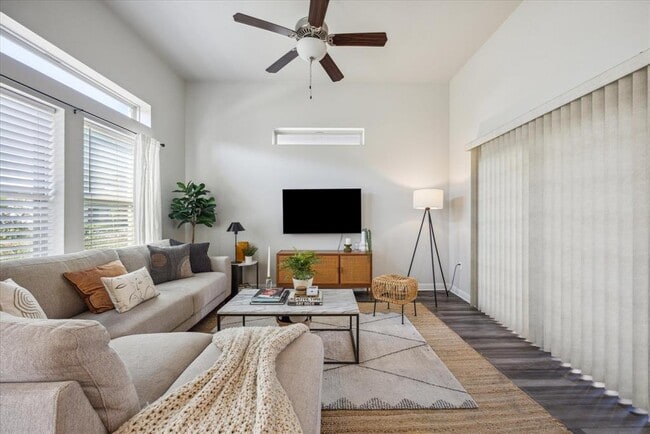 Building Photo - 7612 Mandela Bend