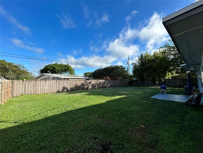 Building Photo - 6829 NW 12th St