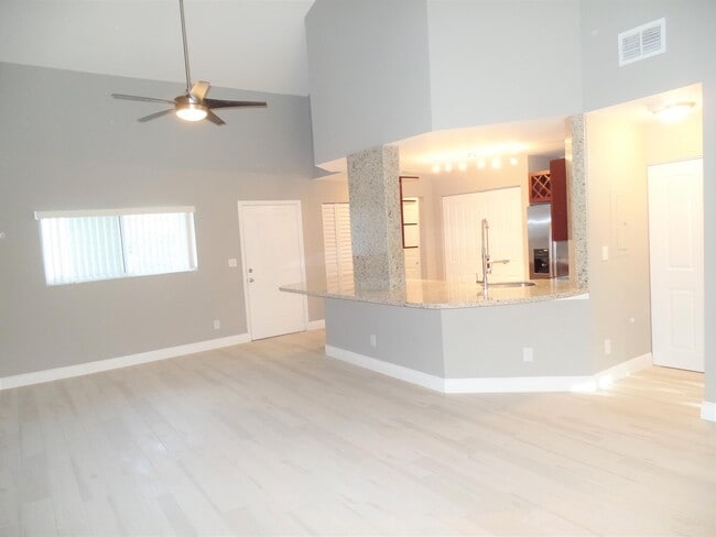 Building Photo - 3465 NW 44th St