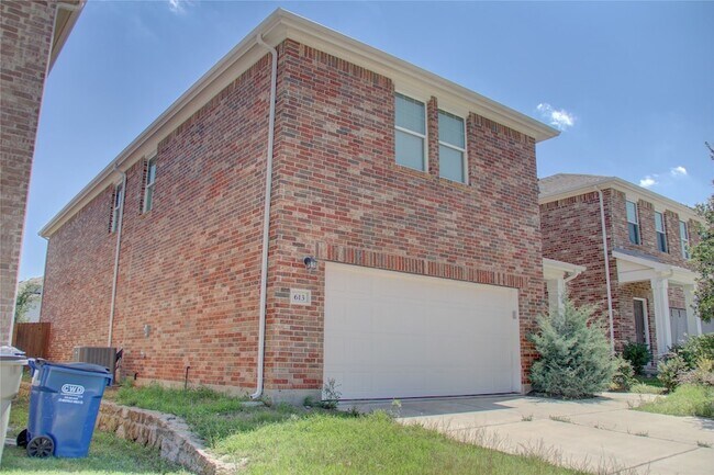Building Photo - 613 Colgate Cir