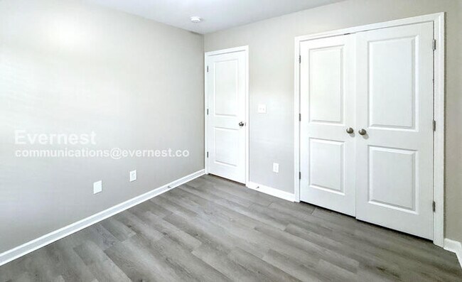 Building Photo - 1226 Mt Lebanon Rd