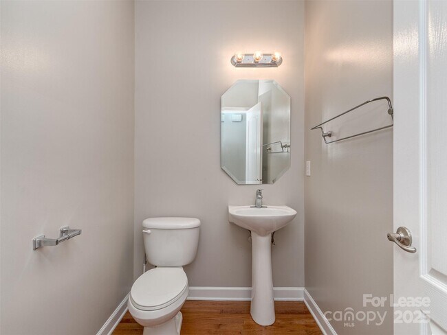 Building Photo - 2074 Ayrsley Town Blvd