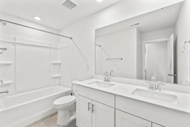 Building Photo - Beautiful 4 bedroom home in Belmont!