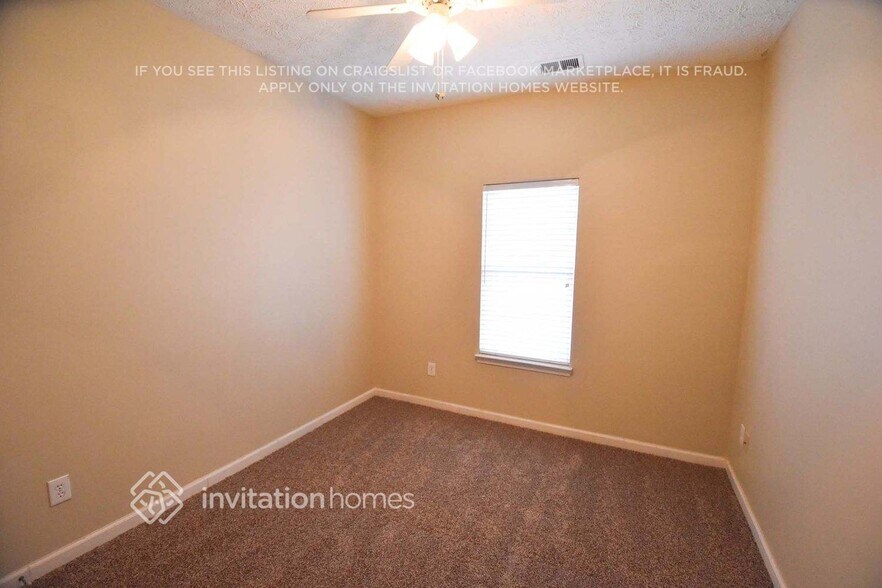 Building Photo - 6872 Bridgewood Dr