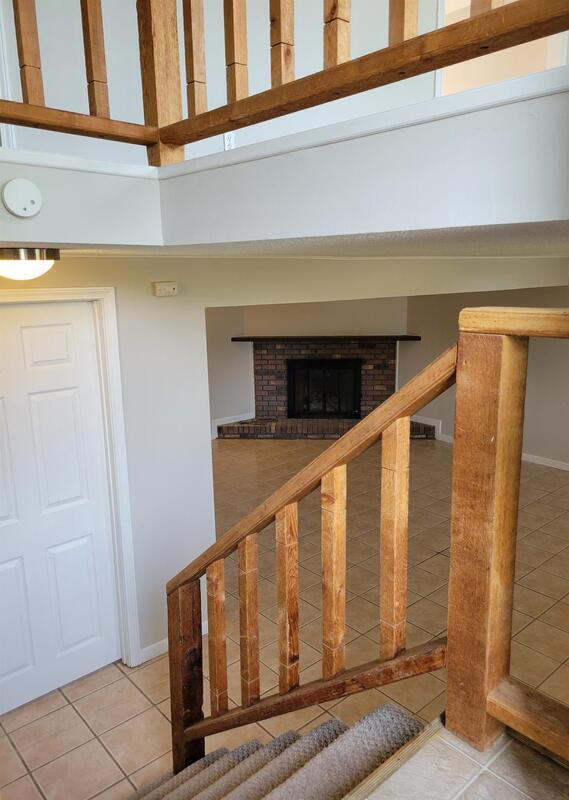 Building Photo - 3932 Silver Ridge Dr