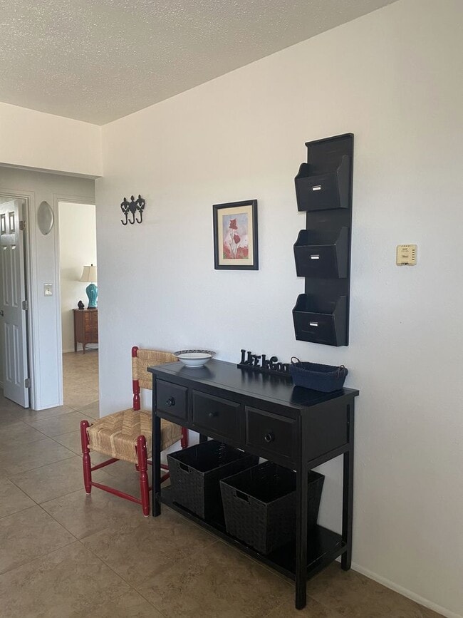 Building Photo - Furnished 2BR Joshua Tree Retreat | Ideal for 3–6 Month Stay |