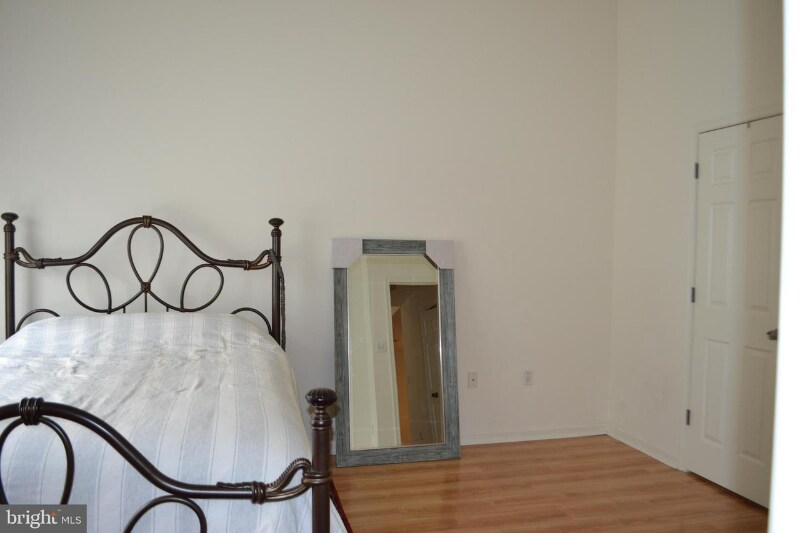 Building Photo - 6472 Terrace Ct