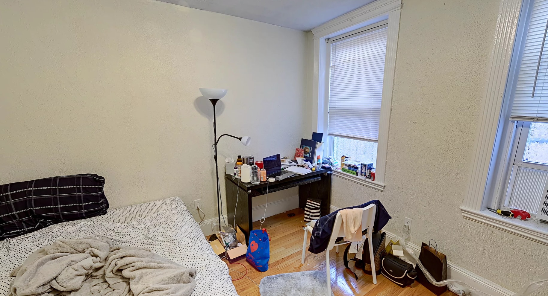 Building Photo - 142 Hemenway St