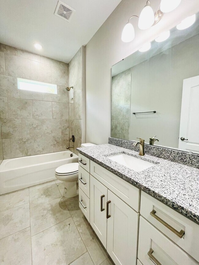 Building Photo - Welcome to your dream rental in beautiful ...
