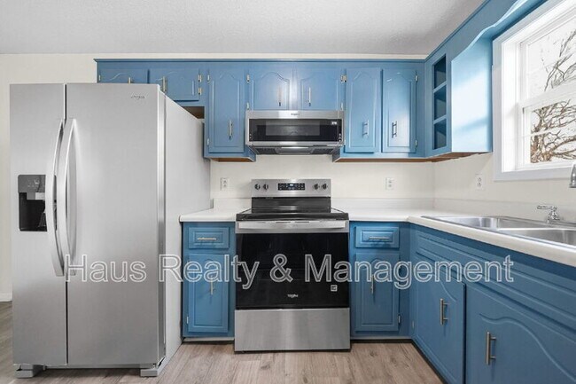 Building Photo - 1361 Jenny Ln