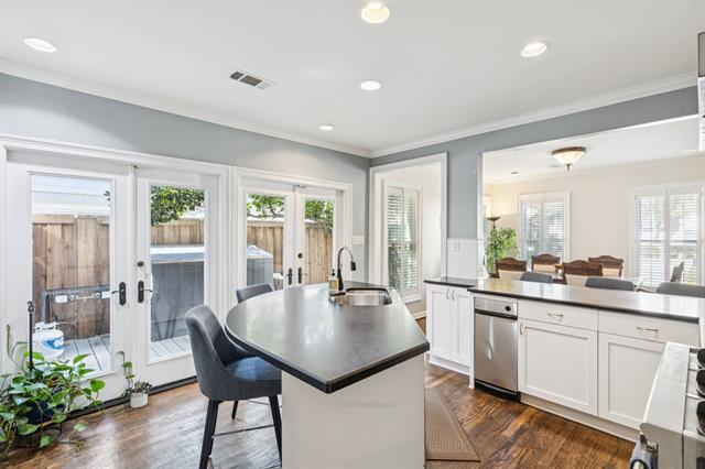 Building Photo - 4349 Southern Ave