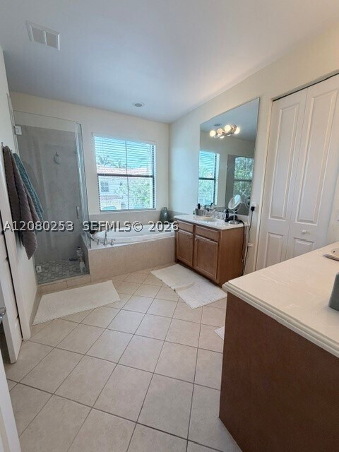 Building Photo - 3331 NW 124th Way