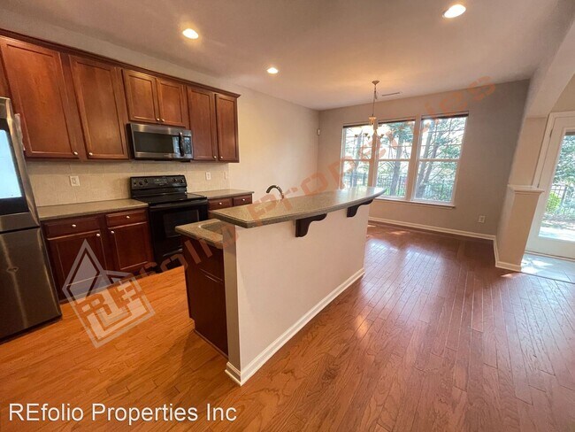 Building Photo - 3 br, 2.5 bath House - 106 Courts Garden Way
