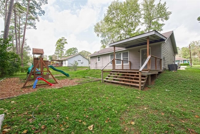 Building Photo - 10680 Royal York Dr