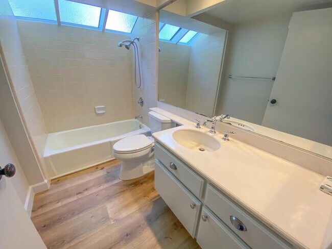 Building Photo - 22608 La Puebla