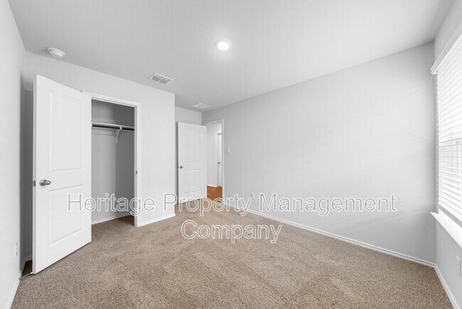 Building Photo - 4522 Meerkat Dr