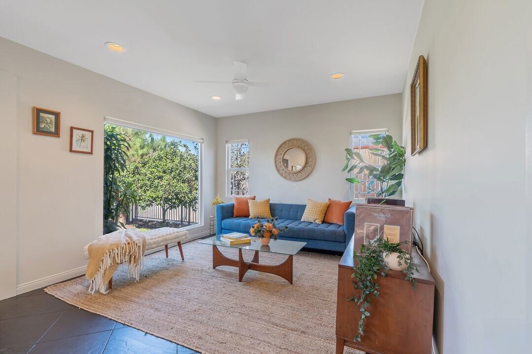 Building Photo - 2324 S Highland Ave