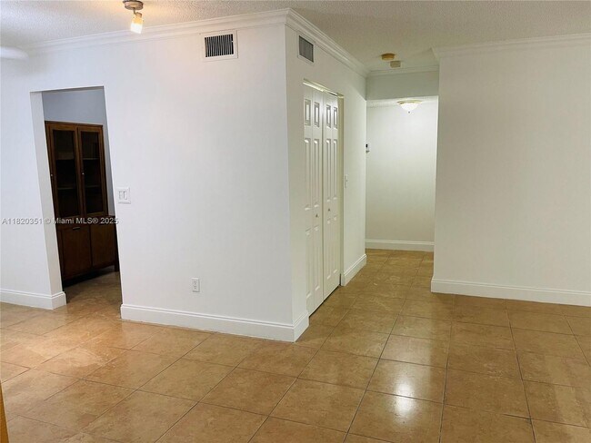 Building Photo - 8610 SW 149th Ave