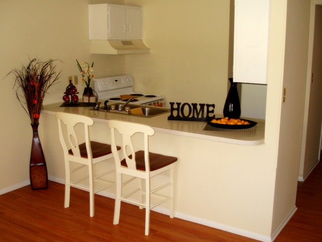 Building Photo - Pleasant Terrace