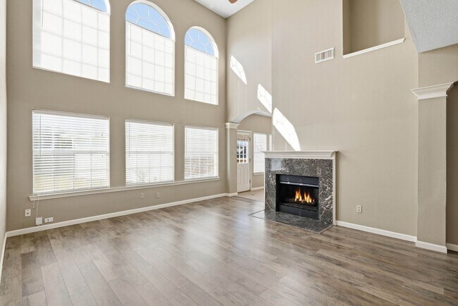 Building Photo - 6734 Flowermound Dr