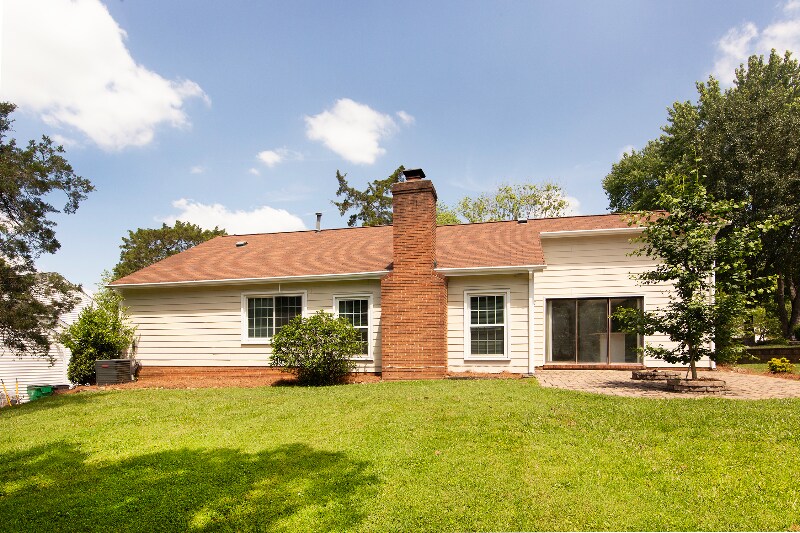 Building Photo - 8507 Kirehenbaum