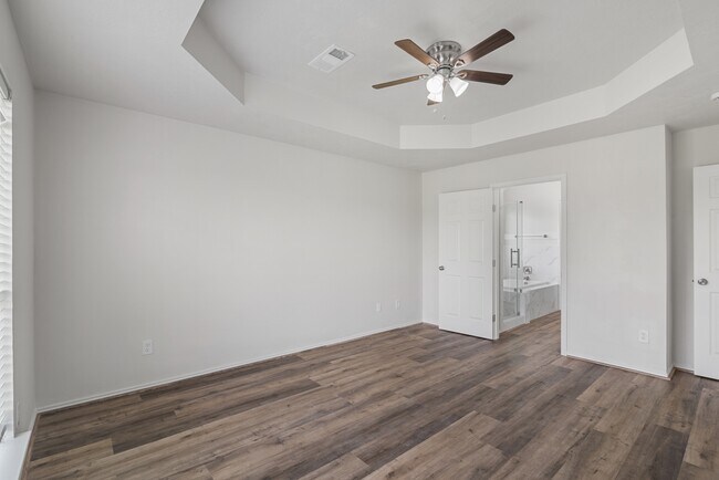 Building Photo - 6727 Shelby Oaks Dr