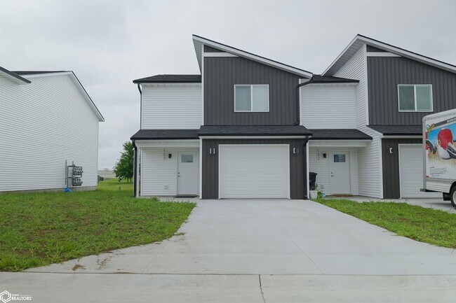 Primary Photo - 502 Layne Dr