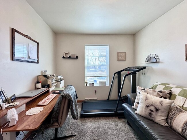 Building Photo - 1170-1172-1172 S Atrium Ct